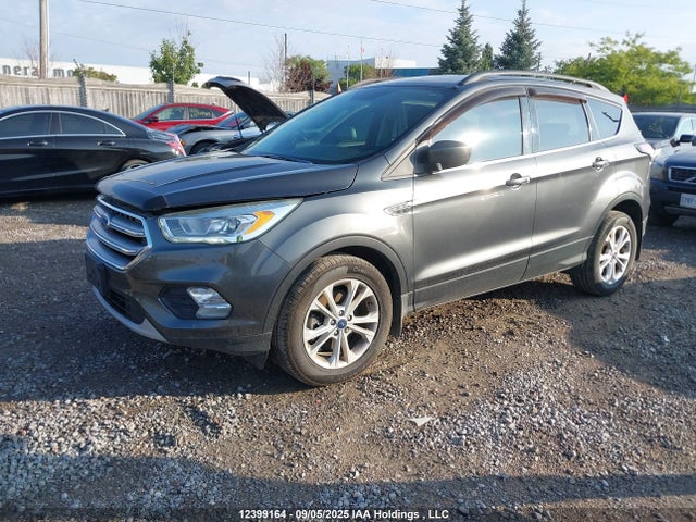 1FMCU9G98HUC82625 Ford Escape