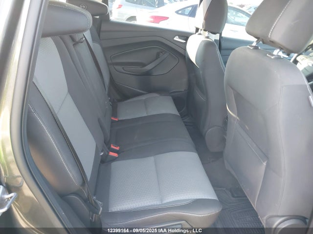 1FMCU9G98HUC82625 Ford Escape