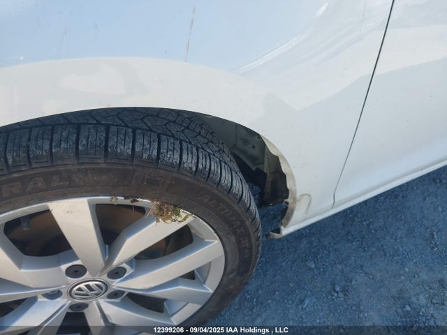 3VWG57AU9MM002145 Volkswagen Golf