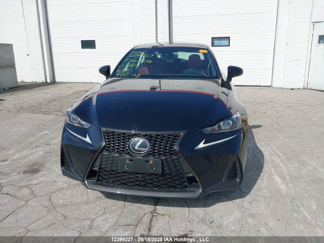 Lexus IS 2018 JTHC81D22J5031664 Image 12