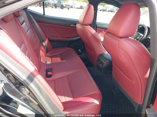 Lexus IS 2018 JTHC81D22J5031664 Image 8