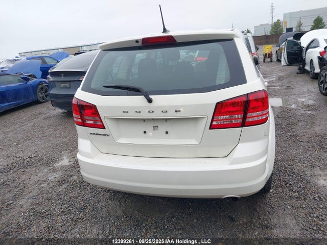 Dodge 2018 2018 3C4PDCAB2JT216795 Image 16
