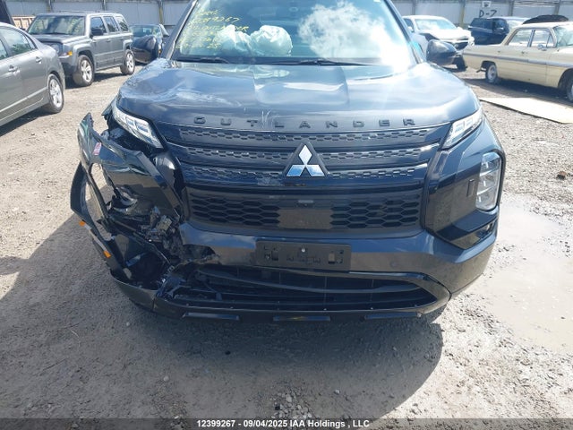 JA4J4WA82RZ633389 Mitsubishi Outlander