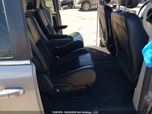 2C4RDGBGXGR362884 Dodge Grand Caravan