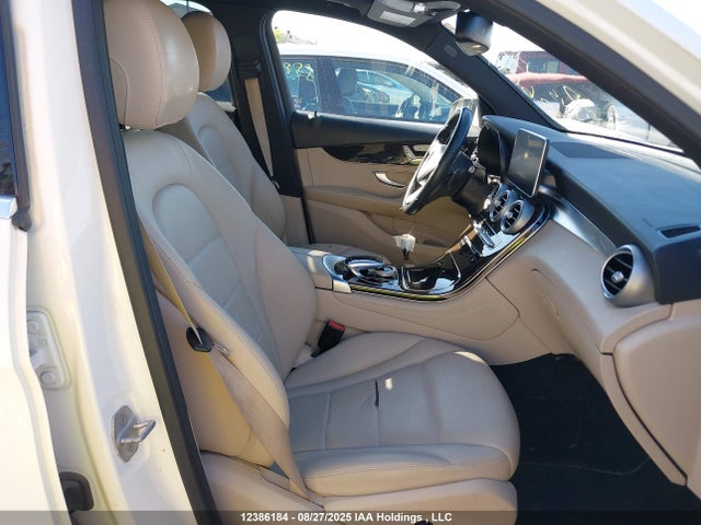WDC0G4KB5GF024779 Mercedes-Benz m274
