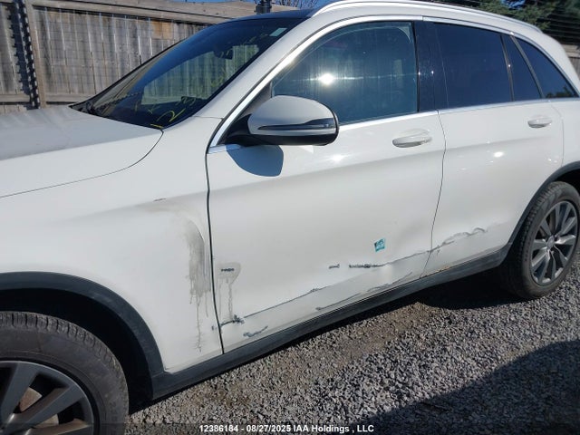 WDC0G4KB5GF024779 Mercedes-Benz m274