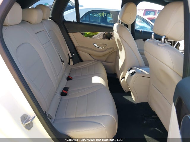 WDC0G4KB5GF024779 Mercedes-Benz m274