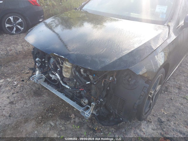 W1K3G4FB8NJ356566 Mercedes-Benz m260