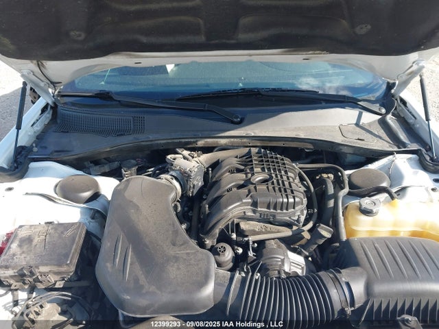 Chrysler 300 2017 2C3CCASGXHH513885 Image 10