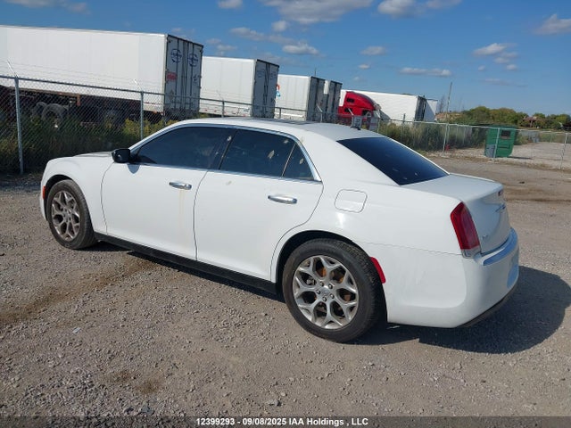 Chrysler 300 2017 2C3CCASGXHH513885 Image 3