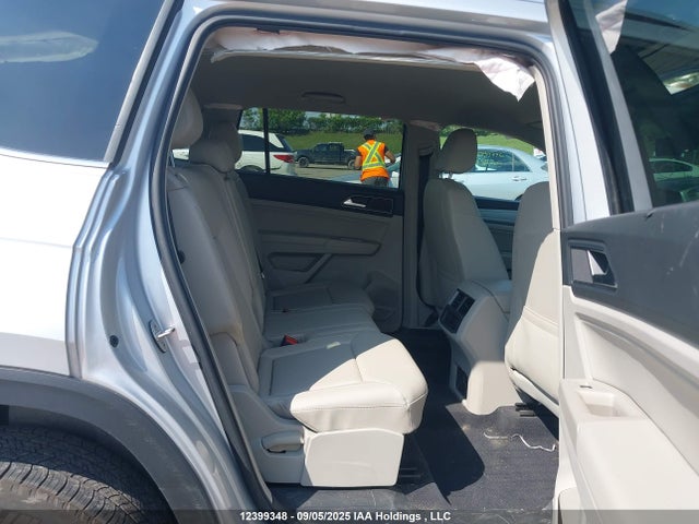 1V2LR2CA4JC514077 Volkswagen fsi