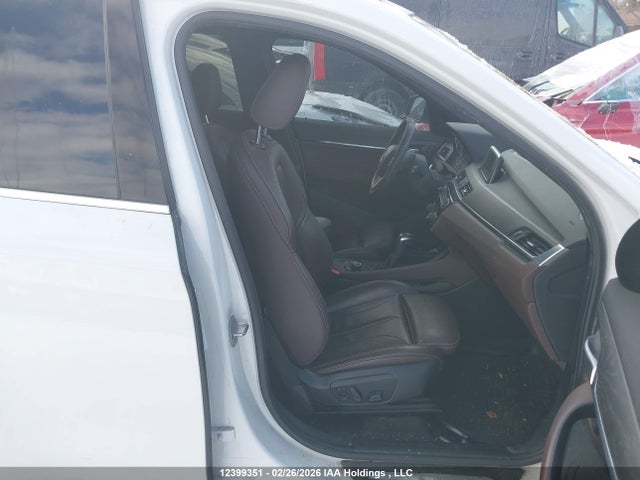 WBXHT3C3XH5F80864 BMW X1 Xdrive28i