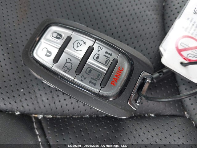Chrysler 2025 2025 2C4RC1GG3SR603413 Image 11