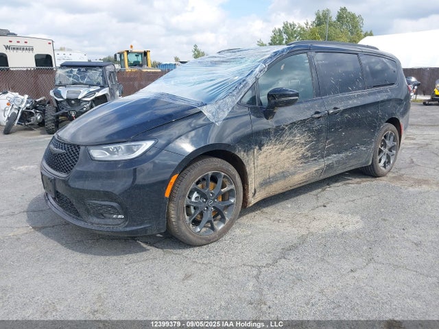 Chrysler 2025 2025 2C4RC1GG3SR603413 Image 2