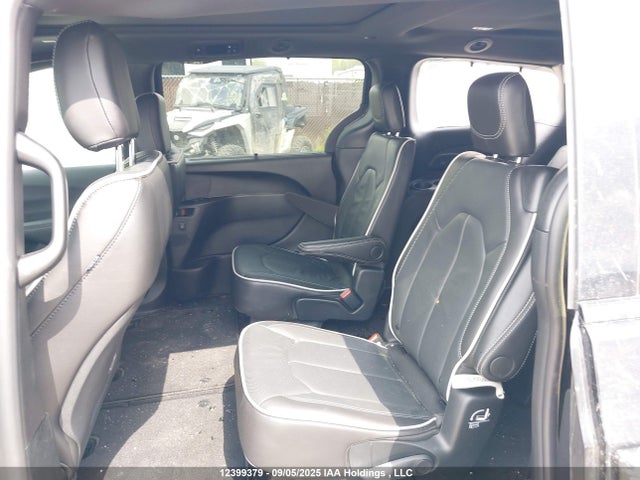 Chrysler 2025 2025 2C4RC1GG3SR603413 Image 8