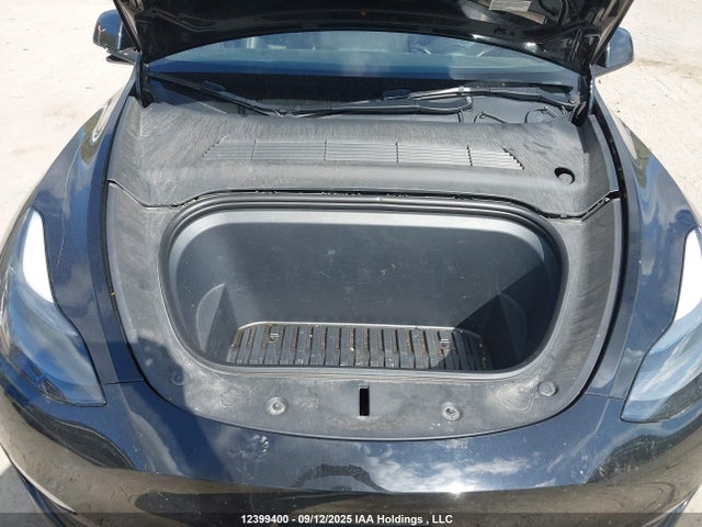7SAYGDEE4NF518439 Tesla Model Y