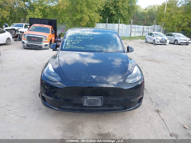 7SAYGDEE4NF518439 Tesla Model Y