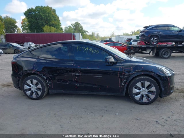 7SAYGDEE4NF518439 Tesla Model Y