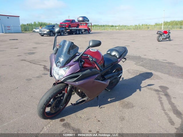 12399611 :رقم المزاد ، JYARJ18N9BA001232 vin ، 2011 Yamaha Fz6 R مزاد بيع