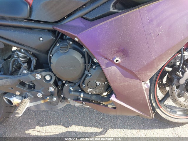 12399611 :رقم المزاد ، JYARJ18N9BA001232 vin ، 2011 Yamaha Fz6 R مزاد بيع