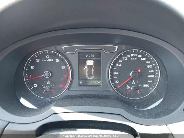 WA1ECCFS2HR011509 Audi Q3 2.0t Komfort