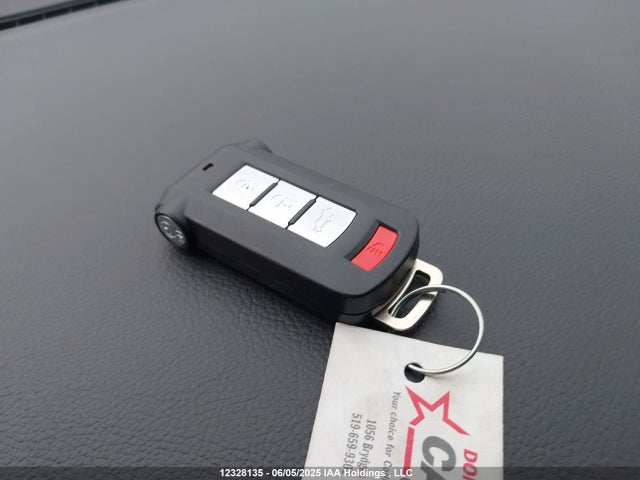 Mitsubishi s61-y61 2022 JA4J2VA79NZ605767 Image 11