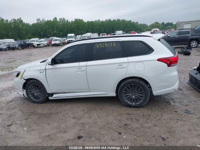 Mitsubishi s61-y61 2022 JA4J2VA79NZ605767 Image 15