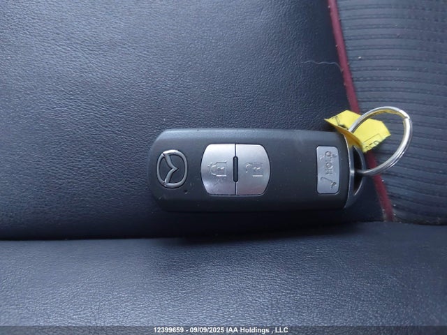 JM1DKBC71G0100232 Mazda pe