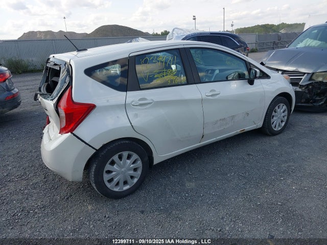 Nissan VERSA NOTE 2015 3N1CE2CP8FL396132 Image 4