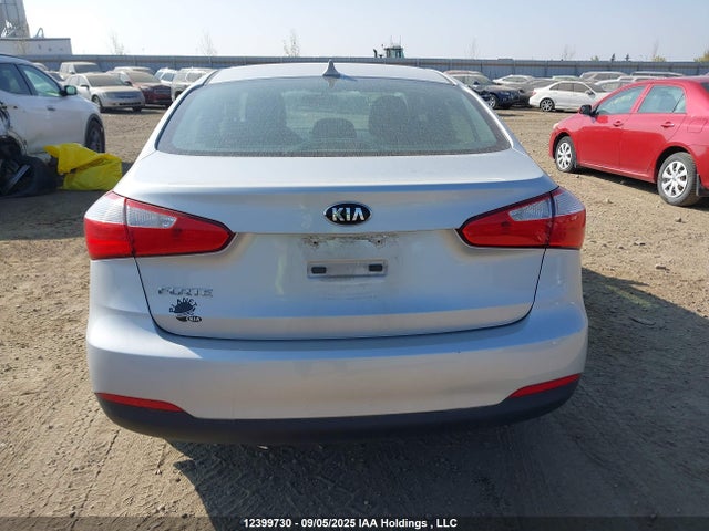 KNAFX4A63G5528884 KIA mpi nu