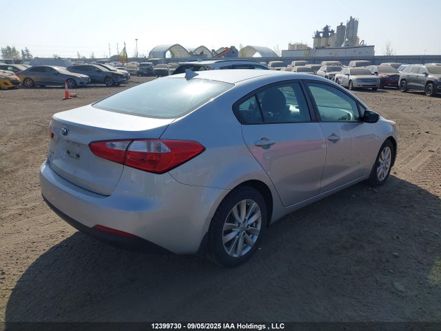 KNAFX4A63G5528884 KIA mpi nu