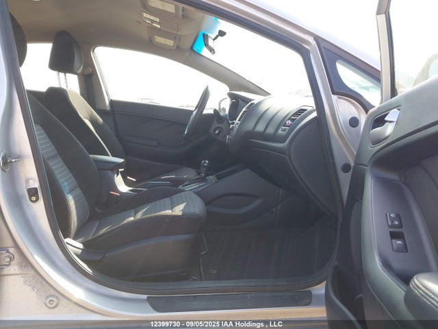 KNAFX4A63G5528884 KIA mpi nu