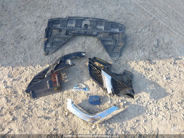 5N1AT2MT7EC800517 Nissan Rogue