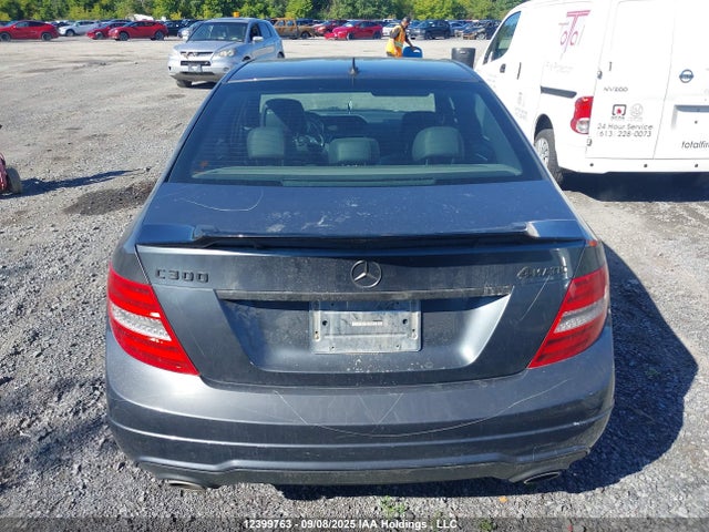 Mercedes-Benz C-Class 2014 WDDGF8AB3EA950789 Image 16