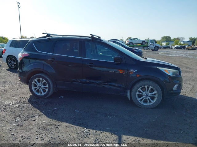 Продаж на аукціоні авто 2017 Ford Escape, vin: 1FMCU9G98HUA16974, номер лоту: 12399784