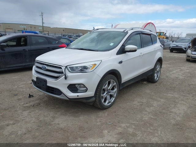 Ford Escape 2017 1FMCU9J99HUC29795 Image 2