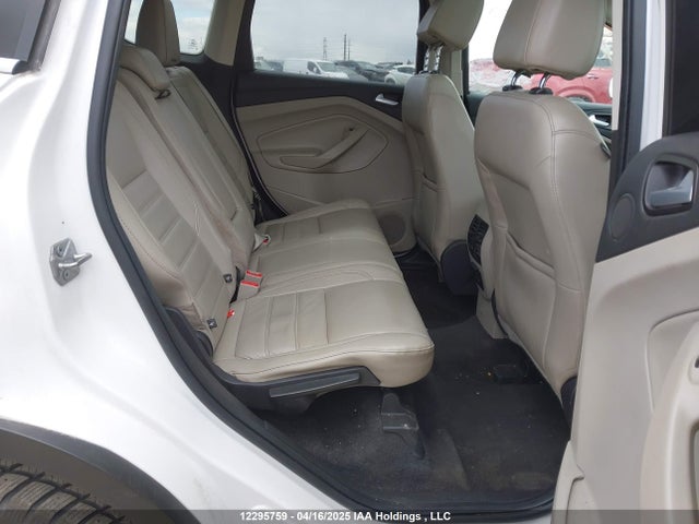 Ford Escape 2017 1FMCU9J99HUC29795 Image 8
