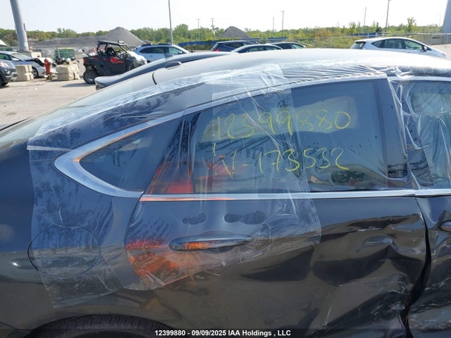 1C3CCCFB7GN173532 Chrysler 200