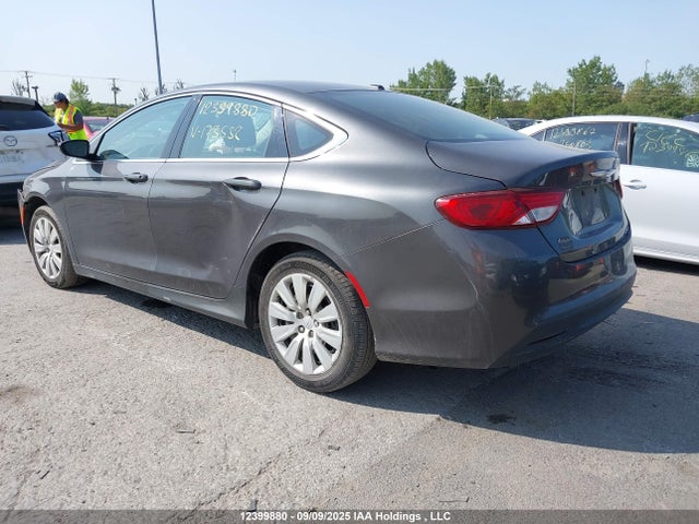 1C3CCCFB7GN173532 Chrysler 200