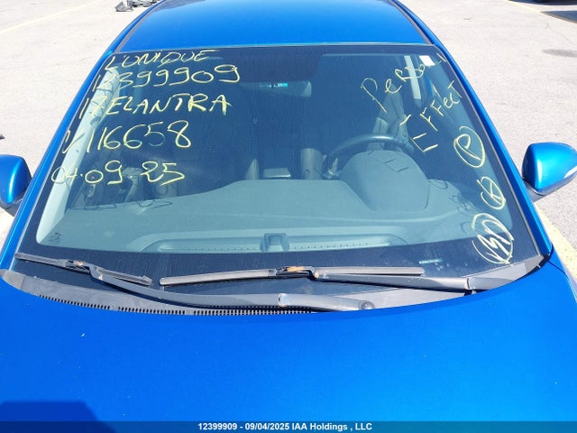 KMHD84LF6HU116658 Hyundai Elantra