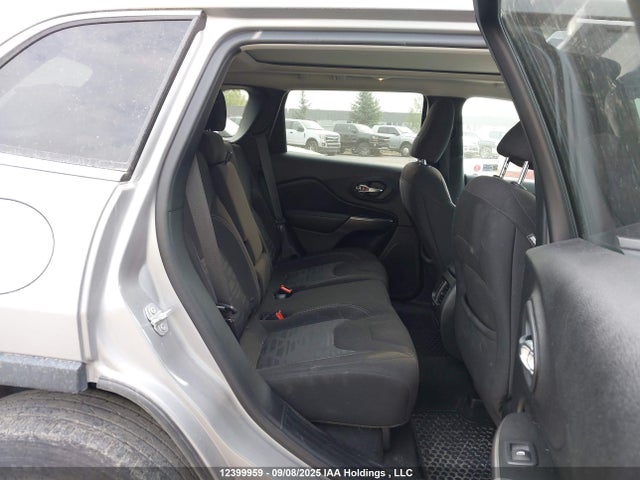 1C4PJMCX6LD636396 Jeep Cherokee
