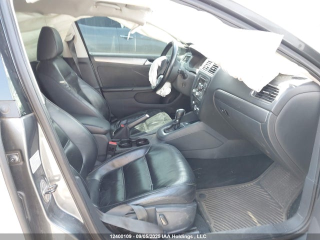 3VWLL7AJ5EM404529 Volkswagen Jetta