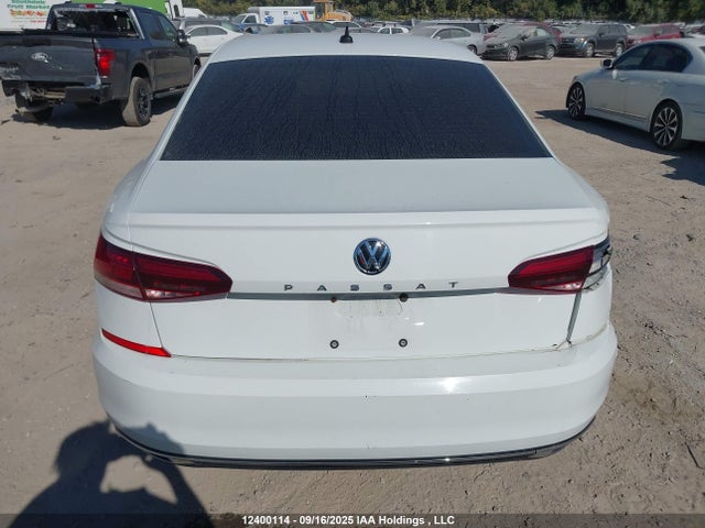 1VWBA7A32MC002776 Volkswagen Passat