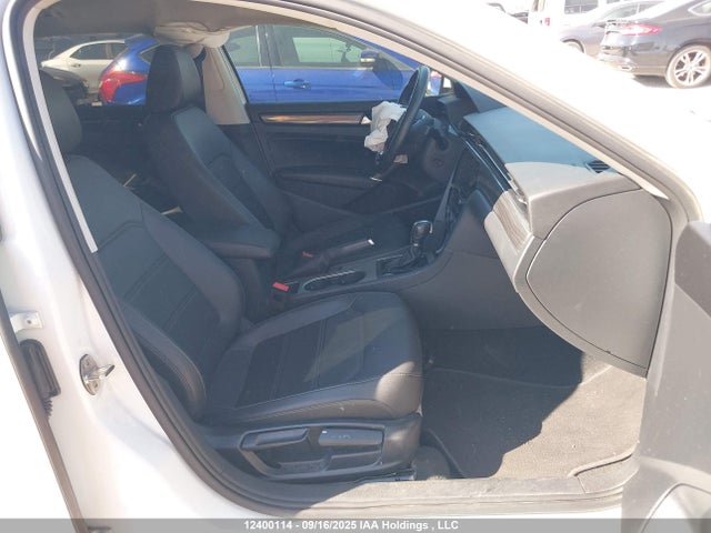 1VWBA7A32MC002776 Volkswagen Passat