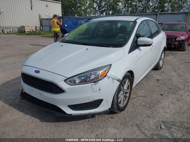 Ford Focus 2016 1FADP3F28GL223117 Image 2