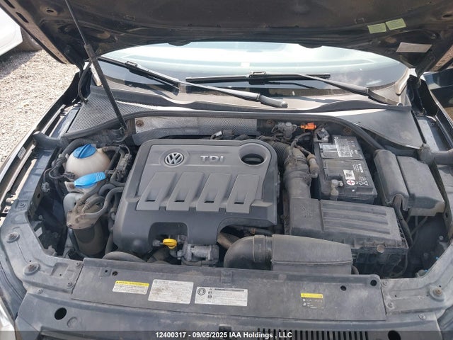 1VWAN7A31EC111909 Volkswagen Passat