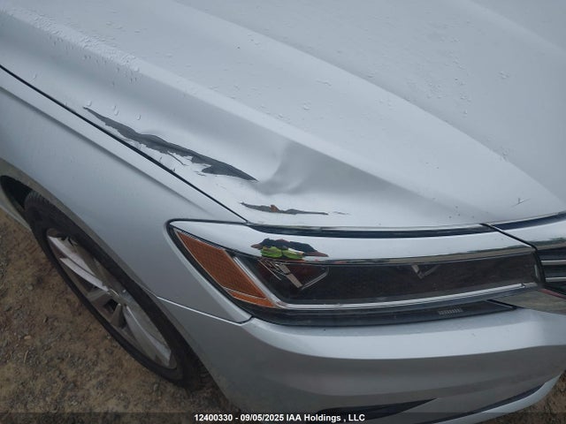 1VWBA7A37MC004684 Volkswagen Passat