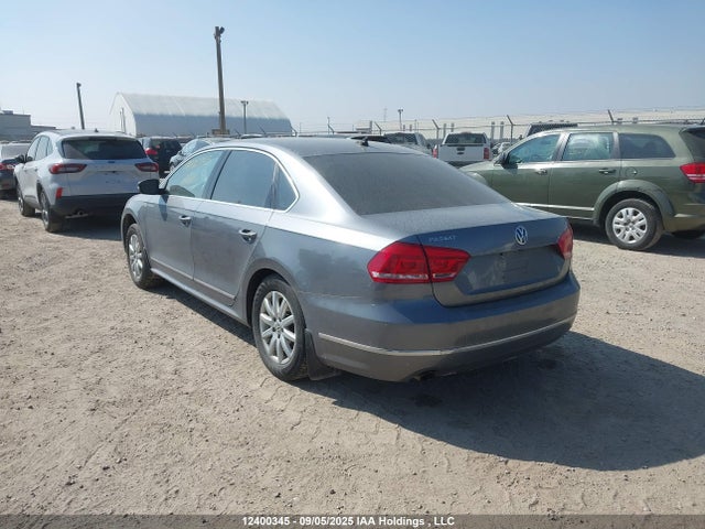 1VWAV7A36FC056164 Volkswagen 2015