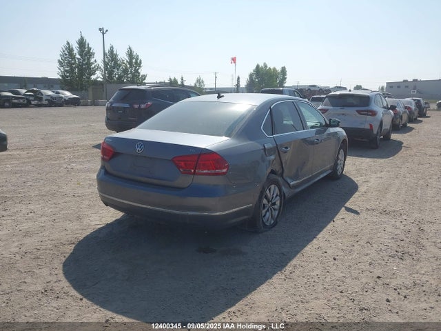 1VWAV7A36FC056164 Volkswagen 2015