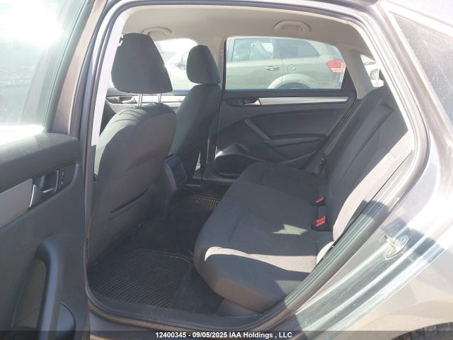1VWAV7A36FC056164 Volkswagen 2015